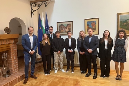 Slovenski študentje mednarodnih odnosov obiskali veleposlaništvo Bolgarije